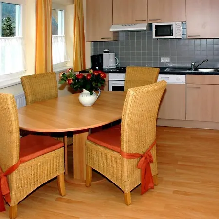 Apartment Dependance I *